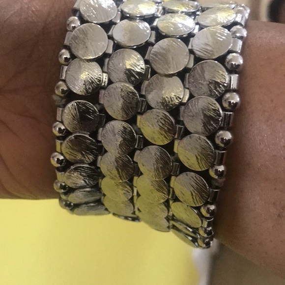 NEW silver stretch bracelet - Picture 3 of 3